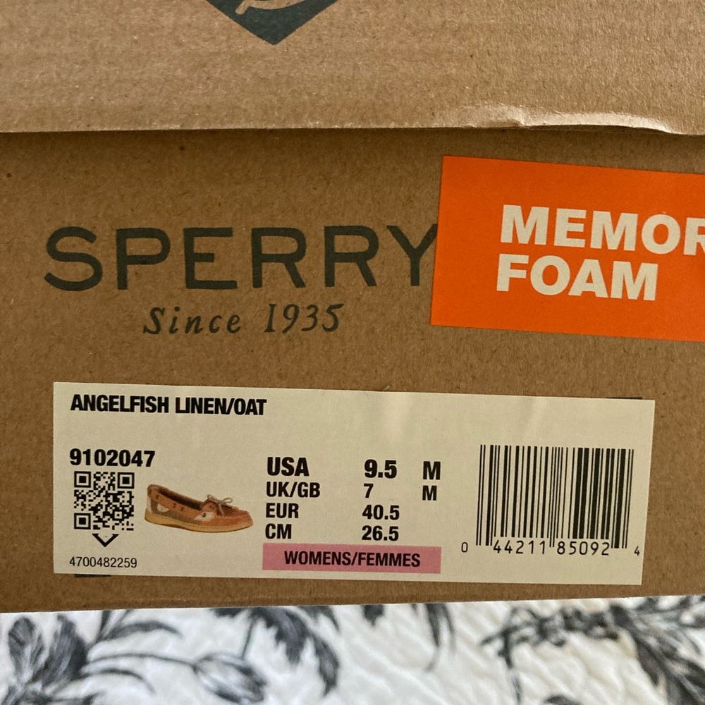 Sperry Angelfish, Sz. 9.5 Medium, leather & linen, NWB - Picture 5 of 5